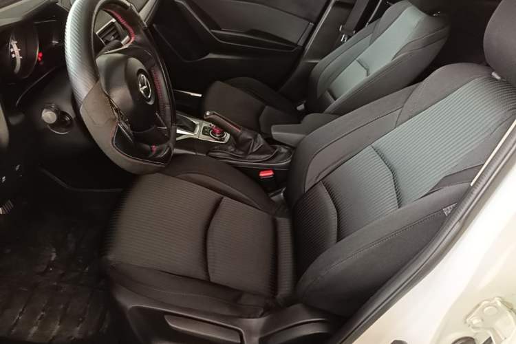 Used Mazda 3 Axela 2014 Sedan 1.5L Automatic Luxury Model Left Front Seat