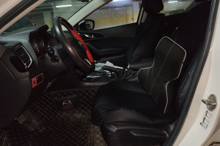 Used Mazda 3 Axela 2014 Sedan 1.5L Automatic Luxury Model Left Front Seat