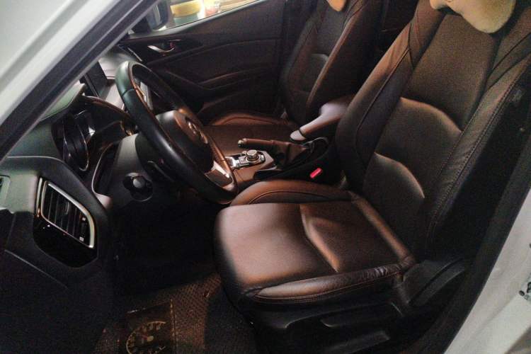 Used Mazda 3 Axela 2014 Hatchback 2.0L Automatic Flagship Model Left Front Seat