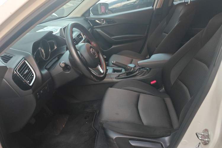 Used Mazda 3 Axela 2014 Hatchback 1.5L Manual Comfort Model Left Front Seat