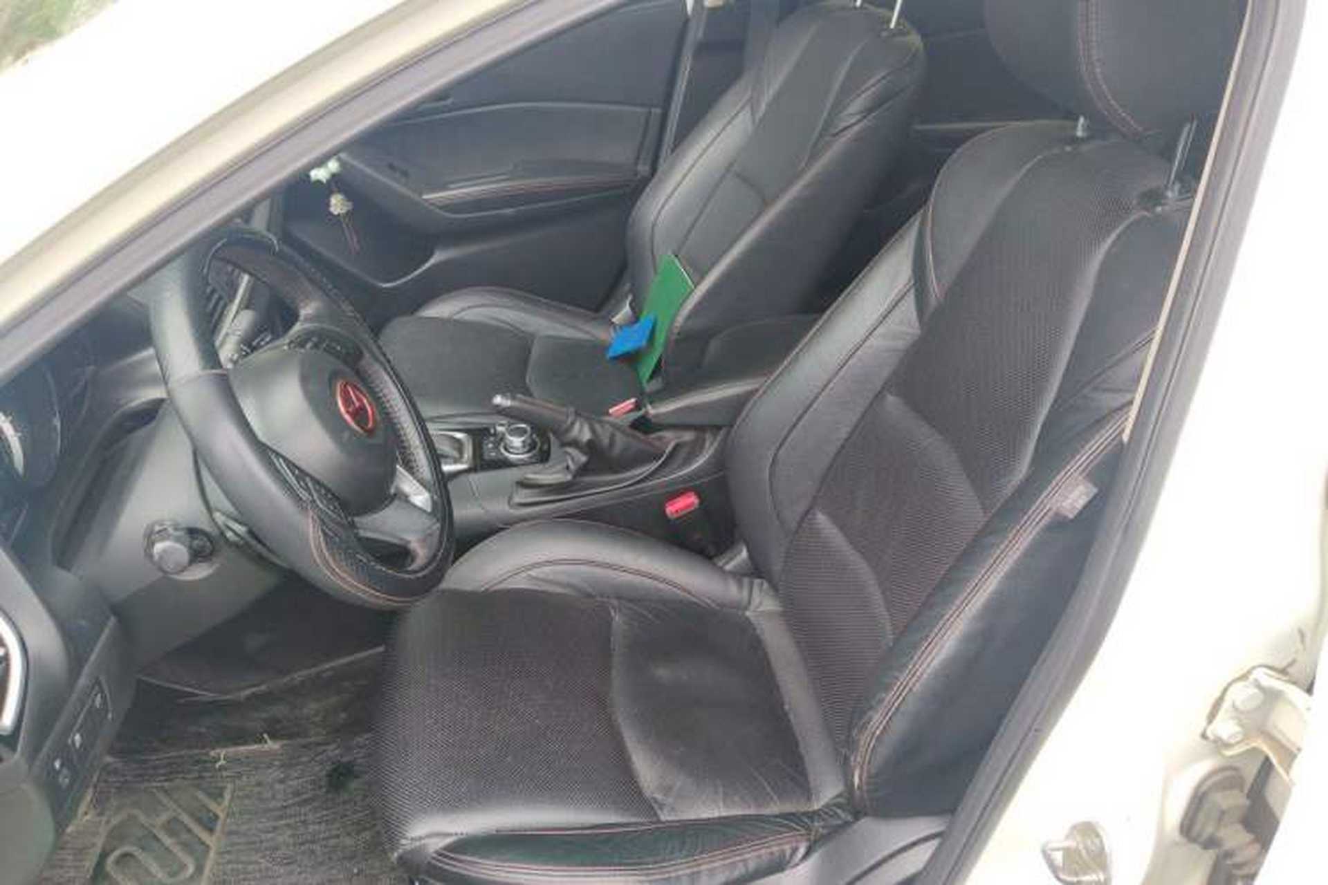 Used Mazda 3 Axela 2014 Sedan 2.0L Automatic Sport Model Left Front Seat