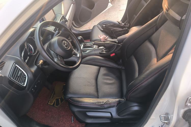 Used Mazda 3 Axela 2014 Sedan 1.5L Automatic Comfort Model Left Front Seat