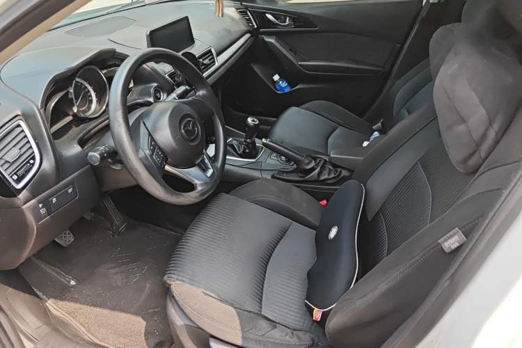 Used Mazda 3 Axela 2014 Sedan 1.5L Manual Comfort Model Left Front Seat