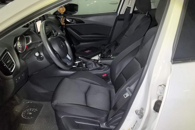 Used Mazda 3 Axela 2014 Sedan 1.5L Automatic Luxury Model Left Front Seat