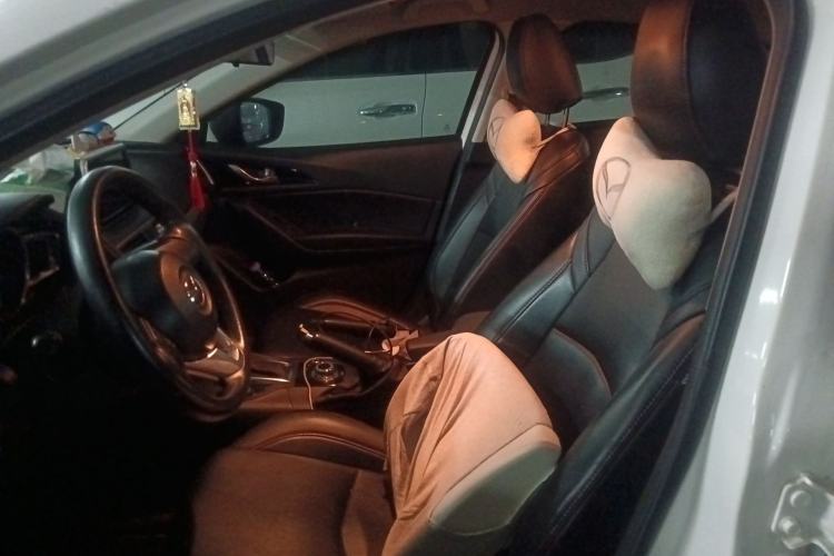 Used Mazda 3 Axela 2014 Sedan 1.5L Automatic Comfort Model Left Front Seat