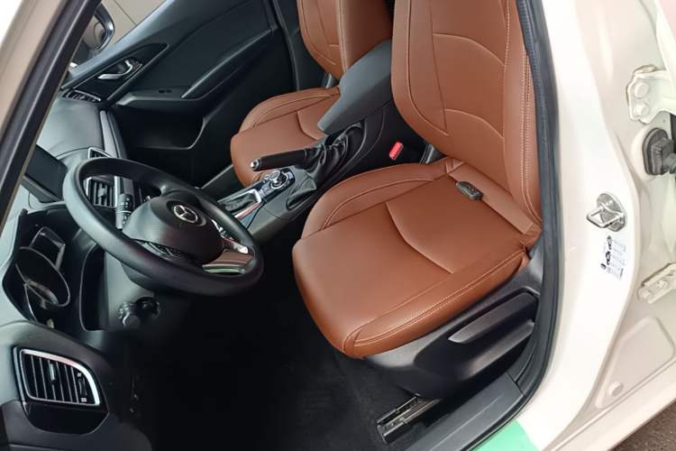 Used Mazda 3 Axela 2014 Hatchback 1.5L Automatic Luxury Model Left Front Seat