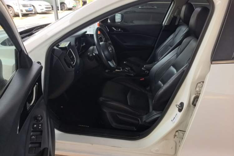 Used Mazda 3 Axela 2014 Hatchback 2.0L Automatic Flagship Model Left Front Seat
