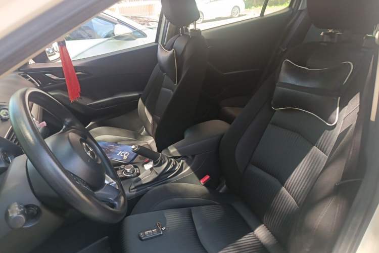 Used Mazda 3 Axela 2014 Sedan 1.5L Automatic Luxury Model Left Front Seat