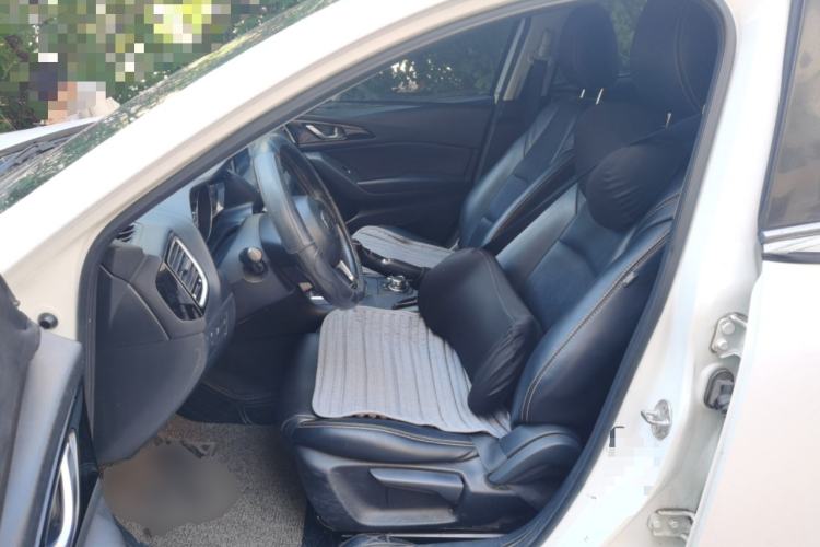 Used Mazda 3 Axela 2014 Hatchback 1.5L Manual Comfort Model Left Front Seat