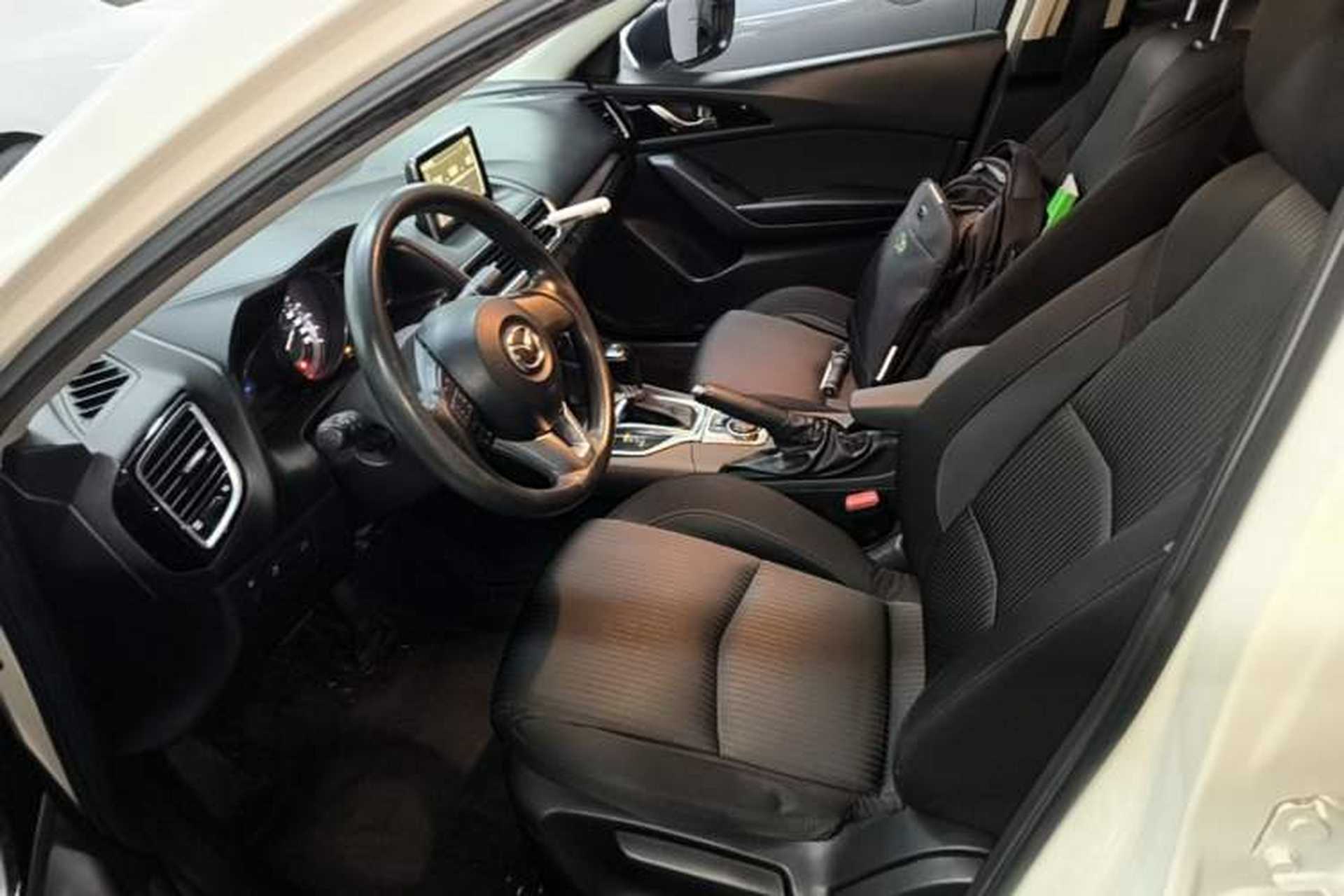 Used Mazda 3 Axela 2014 Sedan 1.5L Automatic Luxury Model Left Front Seat