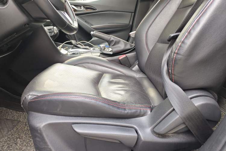 Used Mazda 3 Axela 2014 Hatchback 2.0L Automatic Flagship Model Left Front Seat