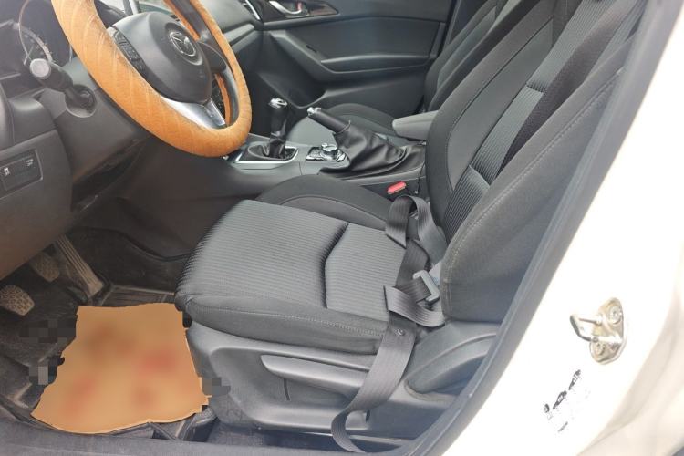 Used Mazda 3 Axela 2014 Sedan 1.5L Manual Comfort Model Left Front Seat