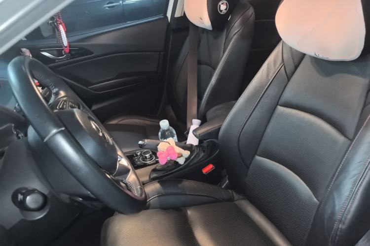 Used Mazda 3 Axela 2014 Sedan 2.0L Automatic Sport Model Left Front Seat