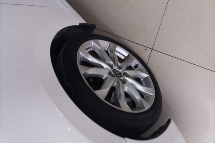 Used Mazda 3 Axela 2014 Sedan 2.0L Automatic Sport Model Left Front Wheel Hub