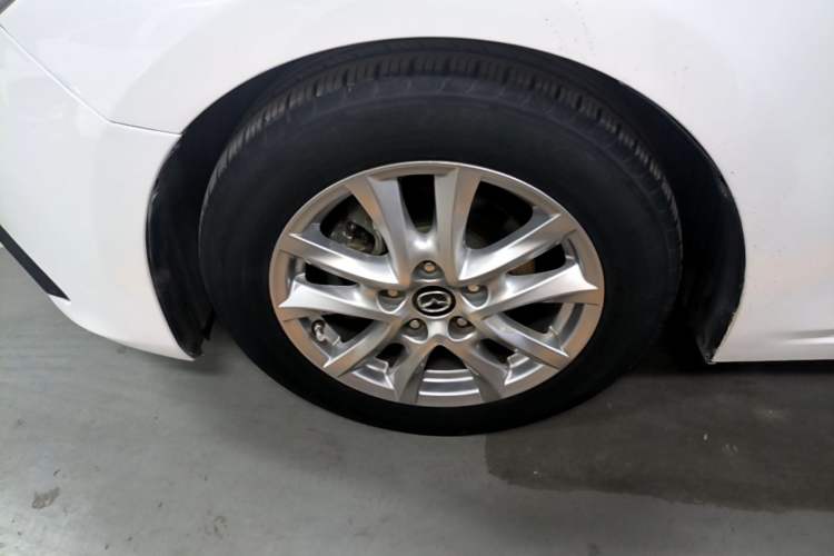 Used Mazda 3 Axela 2014 Sedan 1.5L Automatic Comfort Model Left Front Wheel Hub