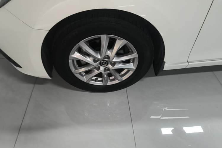 Used Mazda 3 Axela 2014 Sedan 1.5L Automatic Comfort Model Left Front Wheel Hub