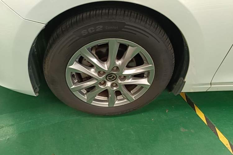 Used Mazda 3 Axela 2014 Sedan 1.5L Automatic Comfort Model Left Front Wheel Hub