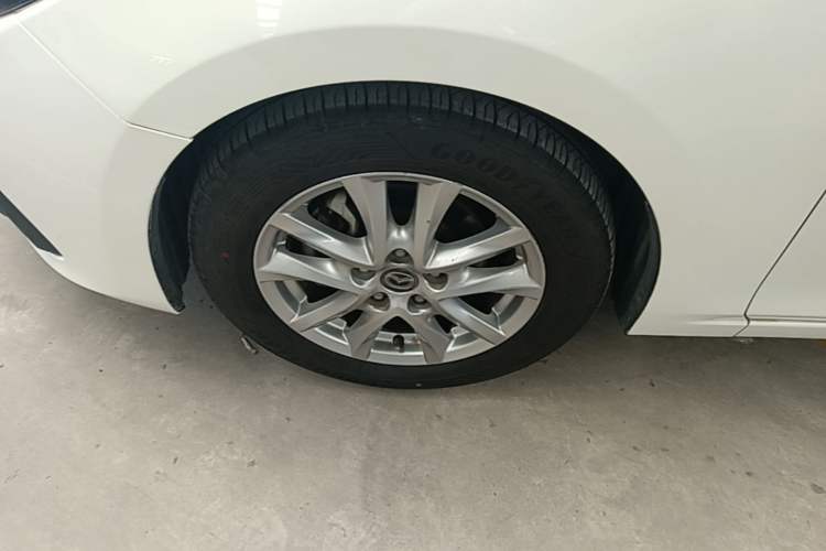 Used Mazda 3 Axela 2014 Sedan 1.5L Automatic Luxury Model Left Front Wheel Hub