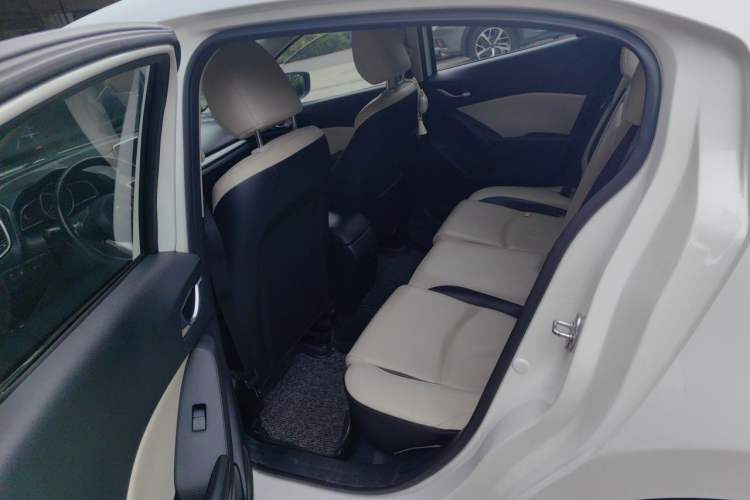 Used Mazda 3 Axela 2014 Sedan 2.0L Automatic Sport Model Left Rear Seat