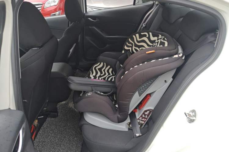 Used Mazda 3 Axela 2014 Sedan 1.5L Manual Comfort Model Left Rear Seat