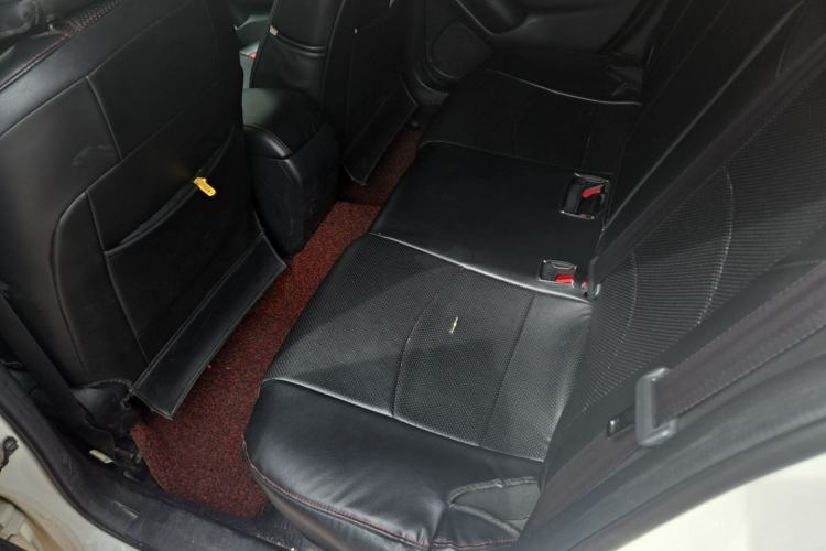 Used Mazda 3 Axela 2014 Sedan 1.5L Automatic Comfort Model Left Rear Seat