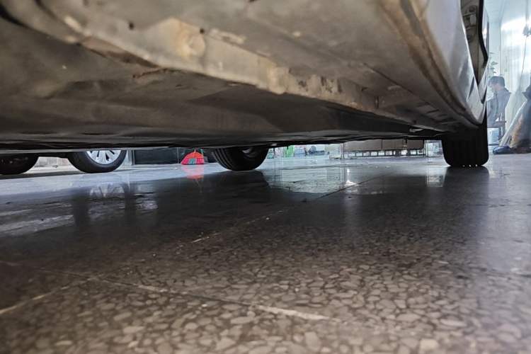 Used Mazda 3 Axela 2014 Sedan 1.5L Automatic Comfort Model Left Side Sill