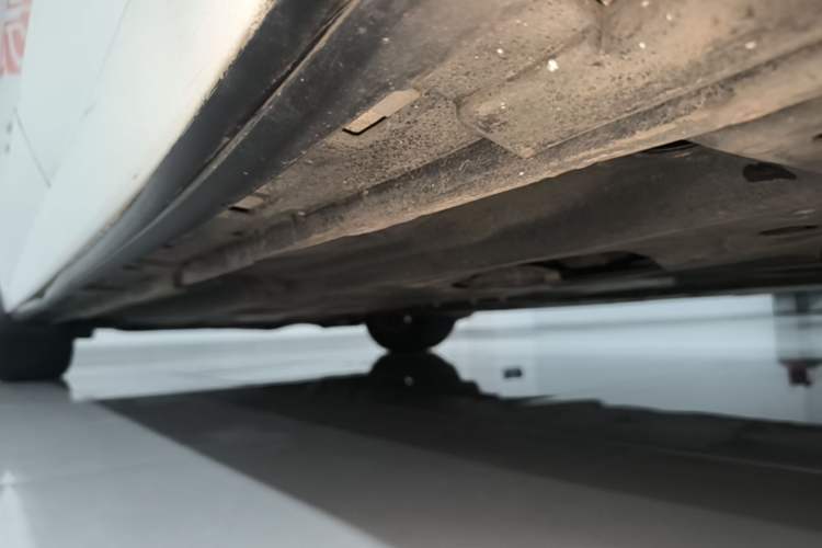 Used Mazda 3 Axela 2014 Sedan 1.5L Automatic Comfort Model Left Side Sill