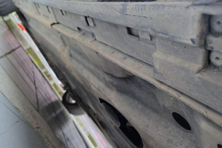 Used Mazda 3 Axela 2014 Hatchback 2.0L Automatic Sport Model Left Side Sill
