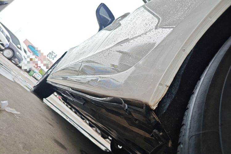 Used Mazda 3 Axela 2014 Sedan 1.5L Automatic Comfort Model Left Side Sill