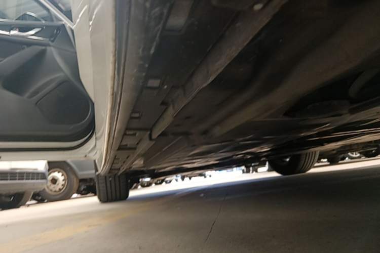 Used Mazda 3 Axela 2014 Sedan 1.5L Automatic Luxury Model Left Side Sill
