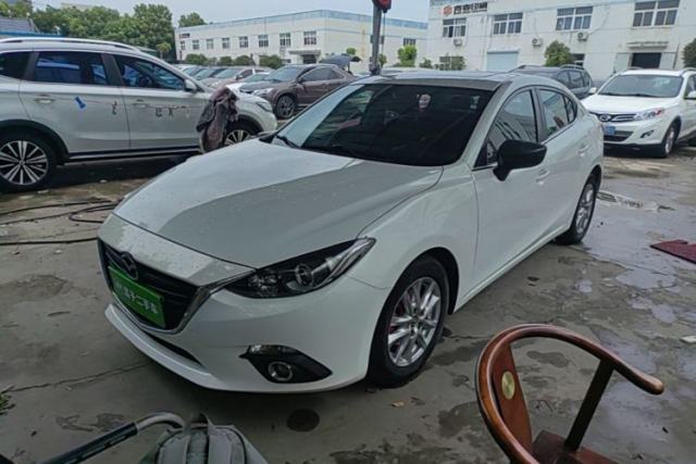 Used Mazda 3 Axela 2014 Sedan 1.5L Automatic Luxury Model