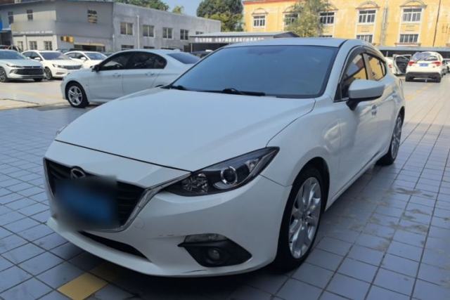 Used Mazda 3 Axela 2014 Hatchback 2.0L Automatic Sport Model