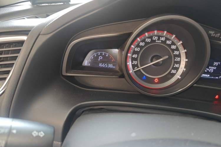 Used Mazda 3 Axela 2014 Sedan 1.5L Automatic Comfort Model Odometer Close Up