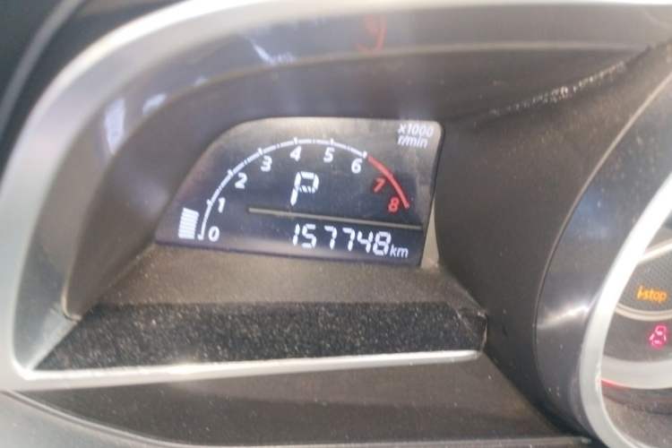 Used Mazda 3 Axela 2014 Sedan 1.5L Automatic Luxury Model Odometer Close Up
