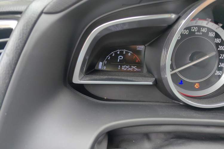 Used Mazda 3 Axela 2014 Sedan 2.0L Automatic Sport Model Odometer Close Up