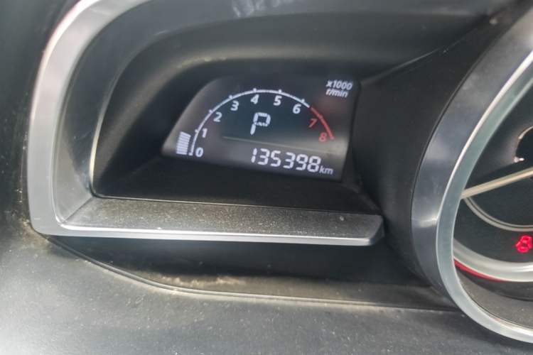 Used Mazda 3 Axela 2014 Sedan 2.0L Automatic Sport Model Odometer Close Up