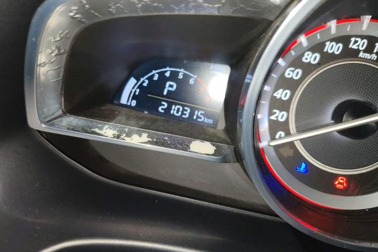 Used Mazda 3 Axela 2014 Sedan 1.5L Automatic Comfort Model Odometer Close Up