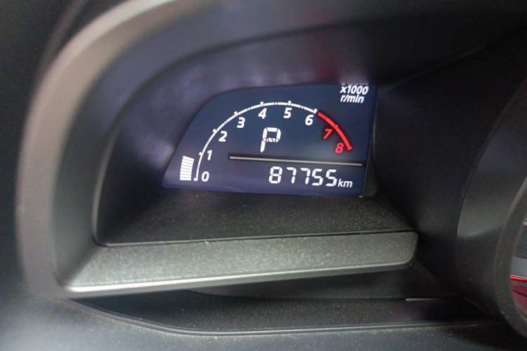 Used Mazda 3 Axela 2014 Hatchback 1.5L Automatic Luxury Model Odometer Close Up
