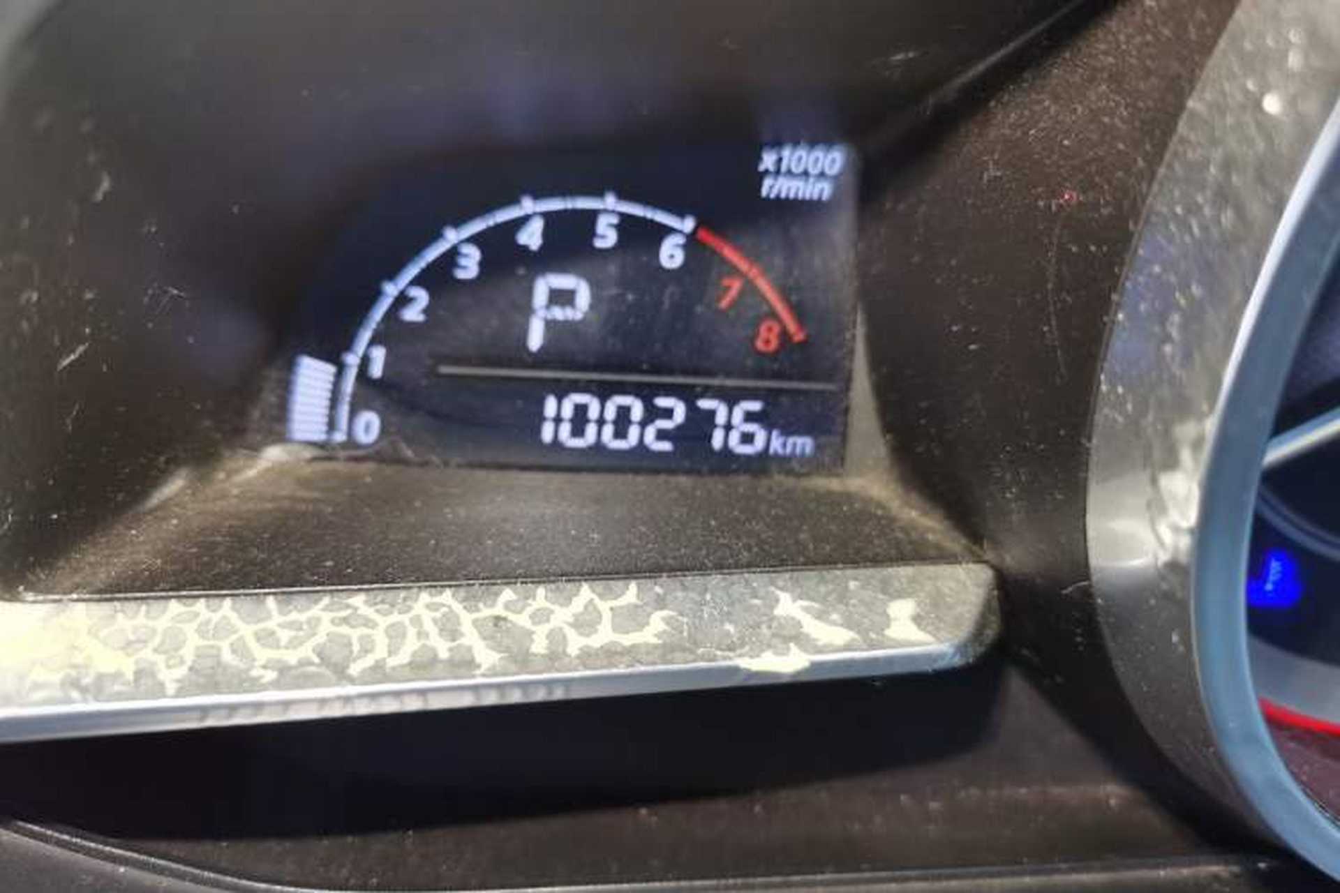 Used Mazda 3 Axela 2014 Sedan 1.5L Automatic Comfort Model Odometer Close Up