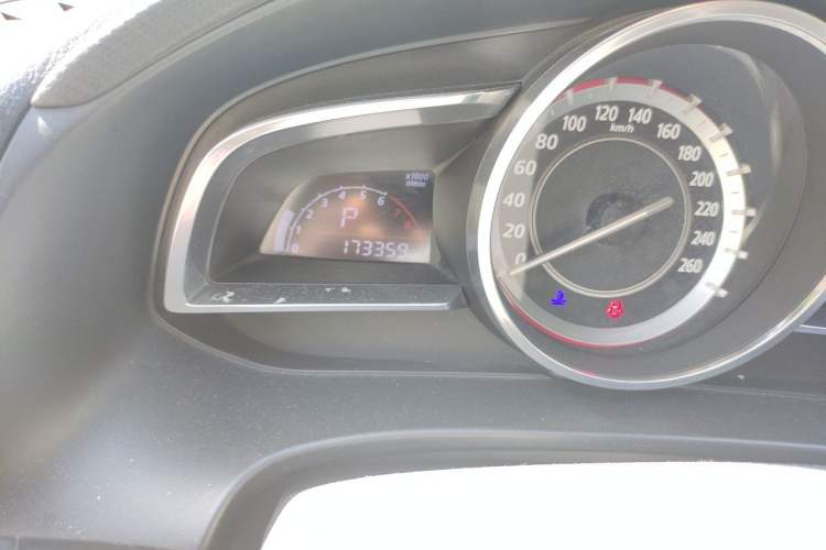 Used Mazda 3 Axela 2014 Sedan 1.5L Automatic Luxury Model Odometer Close Up