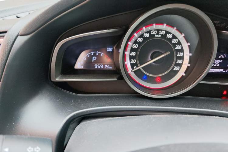 Used Mazda 3 Axela 2014 Sedan 2.0L Automatic Sport Model Odometer Close Up