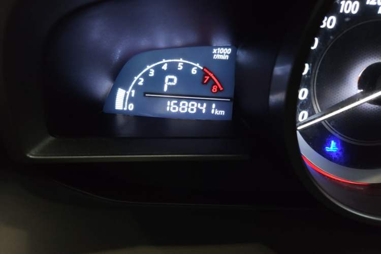 Used Mazda 3 Axela 2014 Sedan 2.0L Automatic Sport Model Odometer Close Up