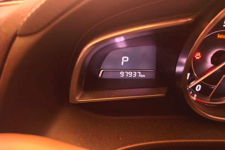Used Mazda 3 Axela 2014 Sedan 2.0L Automatic Flagship Model Odometer Close Up