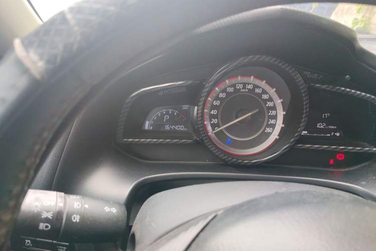 Used Mazda 3 Axela 2014 Sedan 2.0L Automatic Sport Model Odometer Close Up