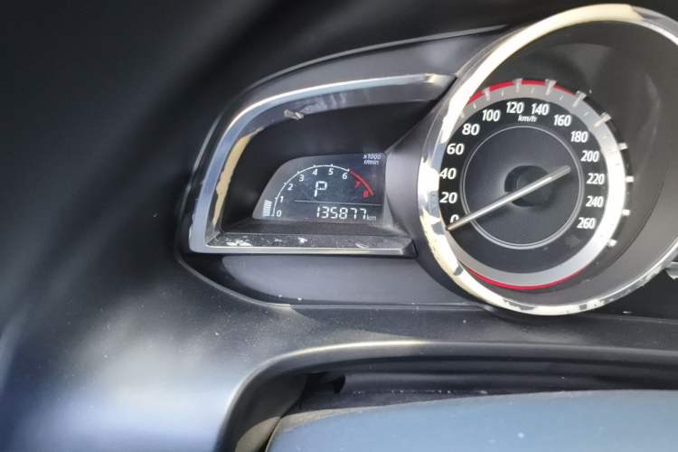 Used Mazda 3 Axela 2014 Sedan 1.5L Automatic Comfort Model Odometer Close Up