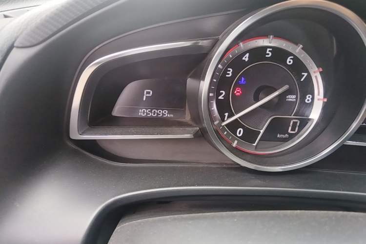 Used Mazda 3 Axela 2014 Sedan 2.0L Automatic Flagship Model Odometer Close Up