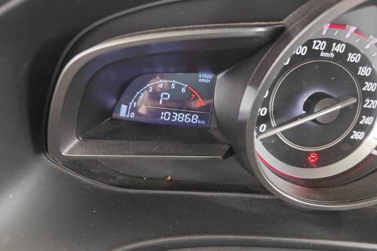 Used Mazda 3 Axela 2014 Sedan 1.5L Automatic Luxury Model Odometer Close Up