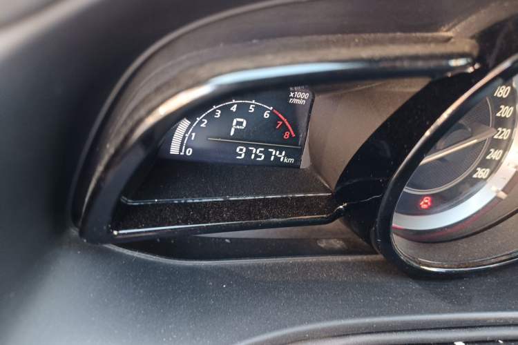 Used Mazda 3 Axela 2014 Sedan 1.5L Automatic Comfort Model Odometer Close Up