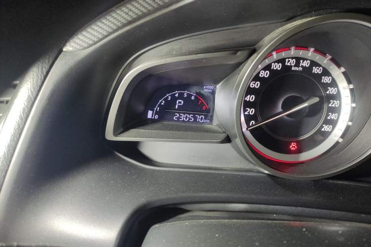 Used Mazda 3 Axela 2014 Sedan 1.5L Automatic Luxury Model Odometer Close Up