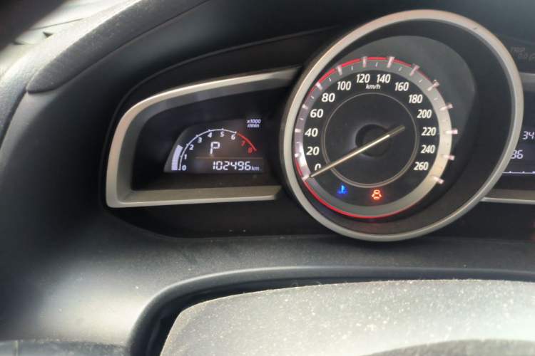 Used Mazda 3 Axela 2014 Hatchback 1.5L Automatic Luxury Model Odometer Close Up